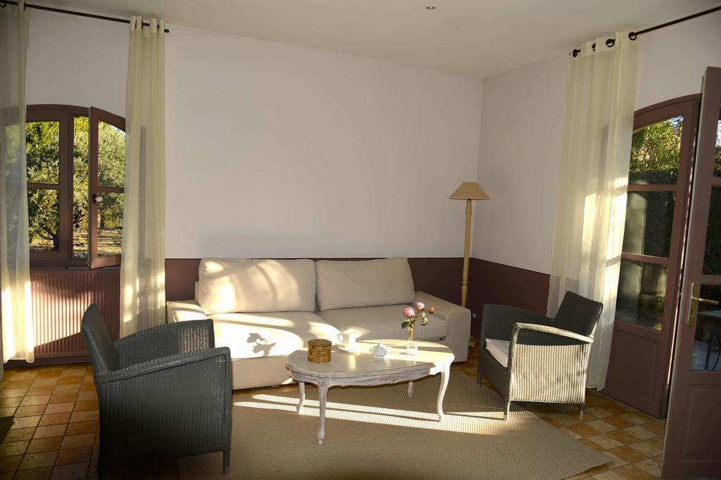 La Maison De Line Saint-Rémy-de-Provence Zimmer foto